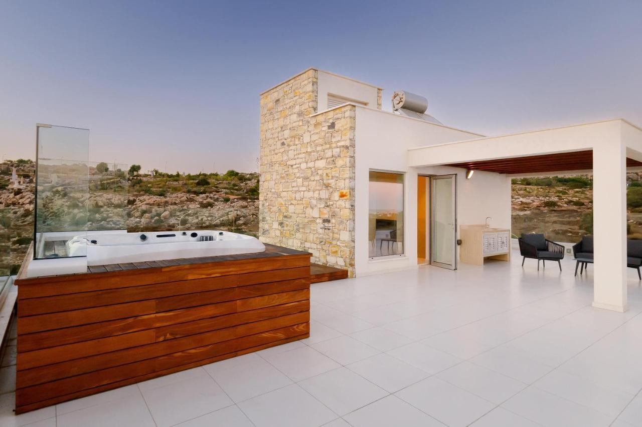 Love Bridge Seaview Villas Agia Napa Exterior foto